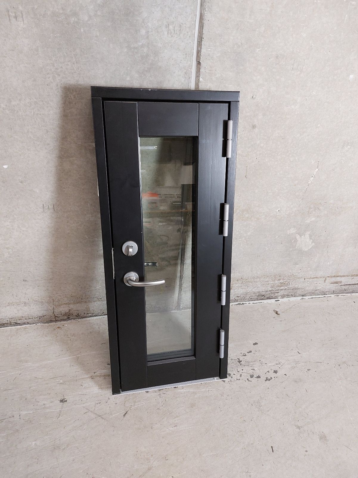 Mini-facadedør i træ/alu med 3-lags energirude, 45,8 x 107,8, Højre ind