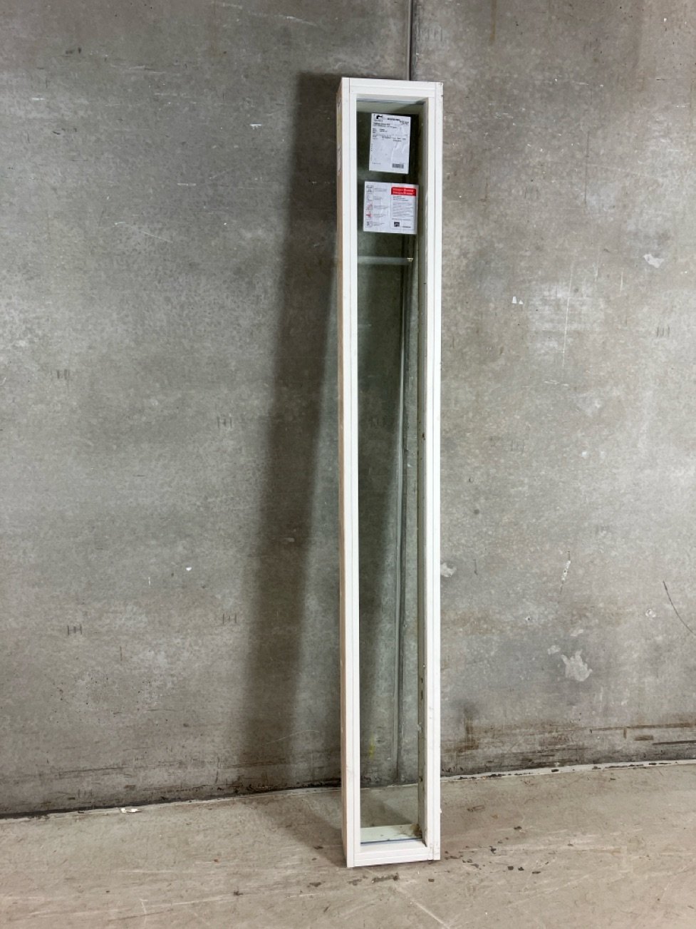 Indvendig sideparti i træ, brandglas, 26,5 x 211,5 cm