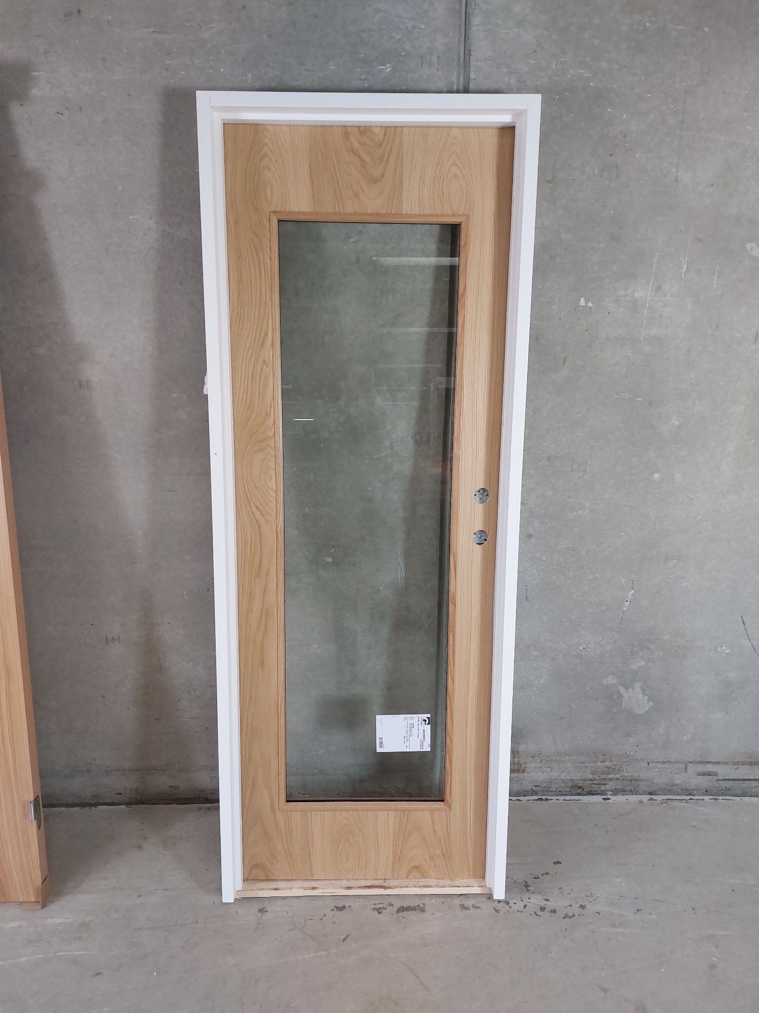 Kompakt dør med lakeret egetræsfiner, 75,8x199,7, 120mm karm