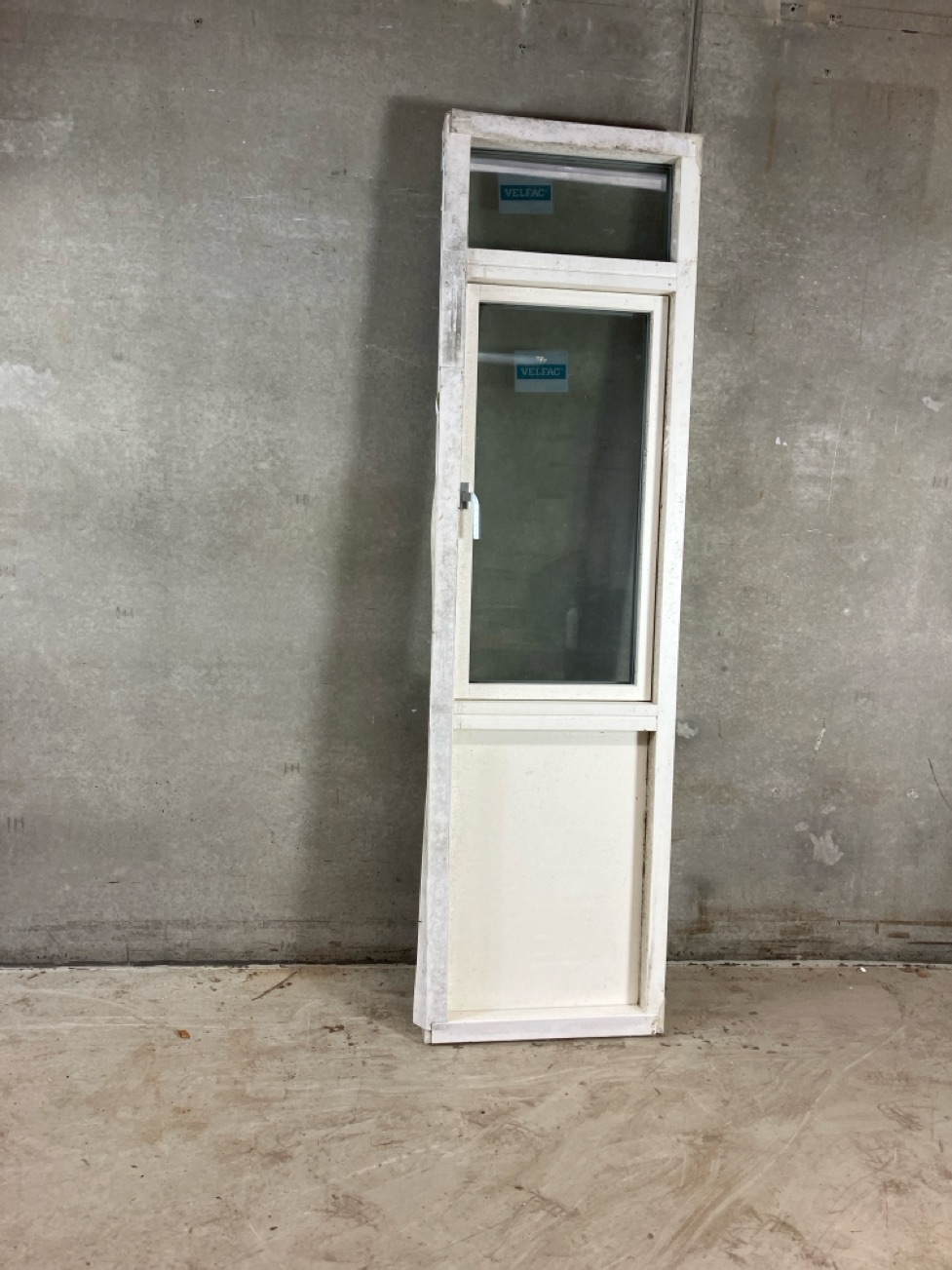 Udestueelement i træ/alu med 3-lags energirude, 63,2x230