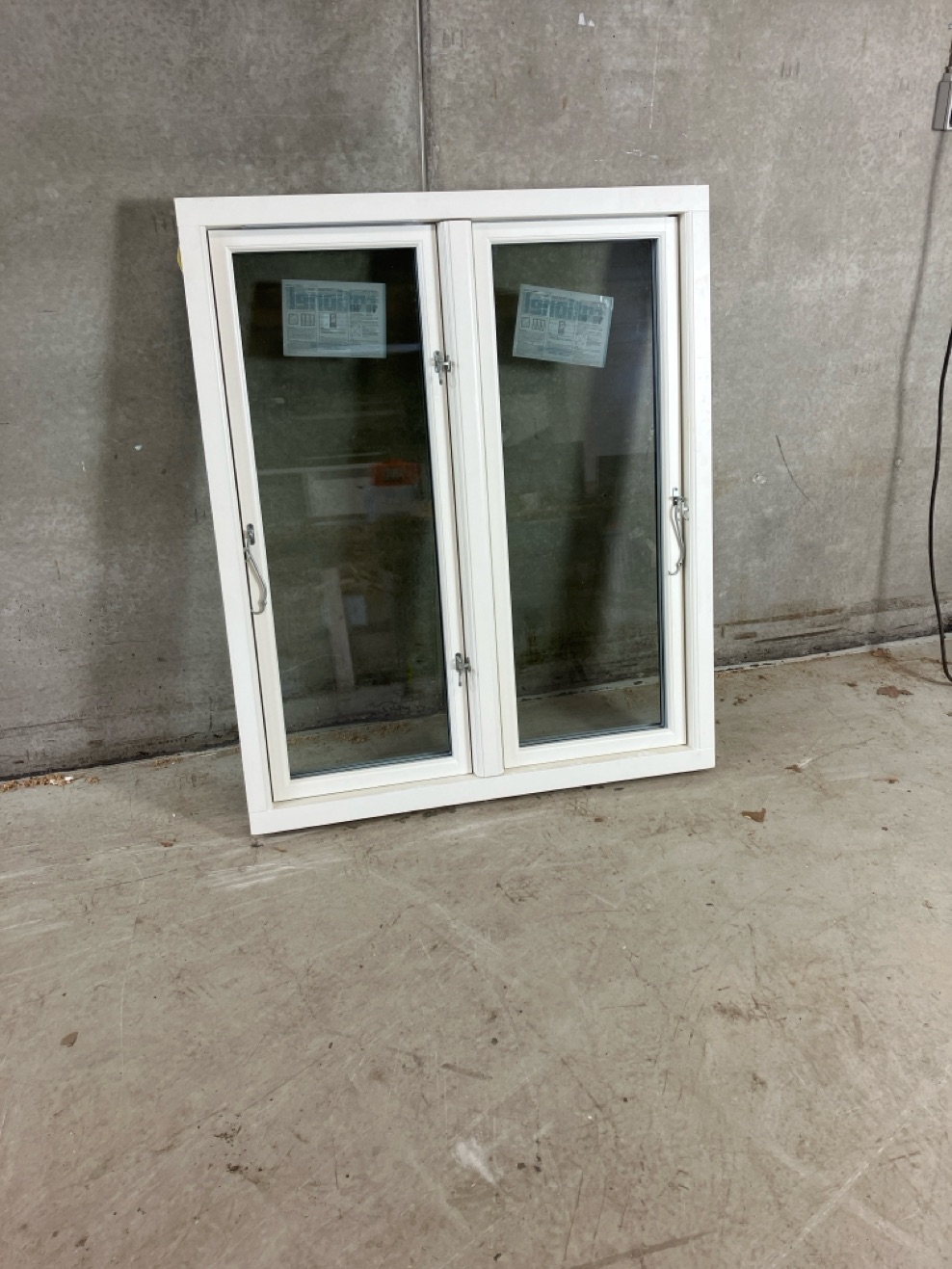 Sidehængt vindue i Træ, 3 lag energi, 106,5 x 127,5 cm