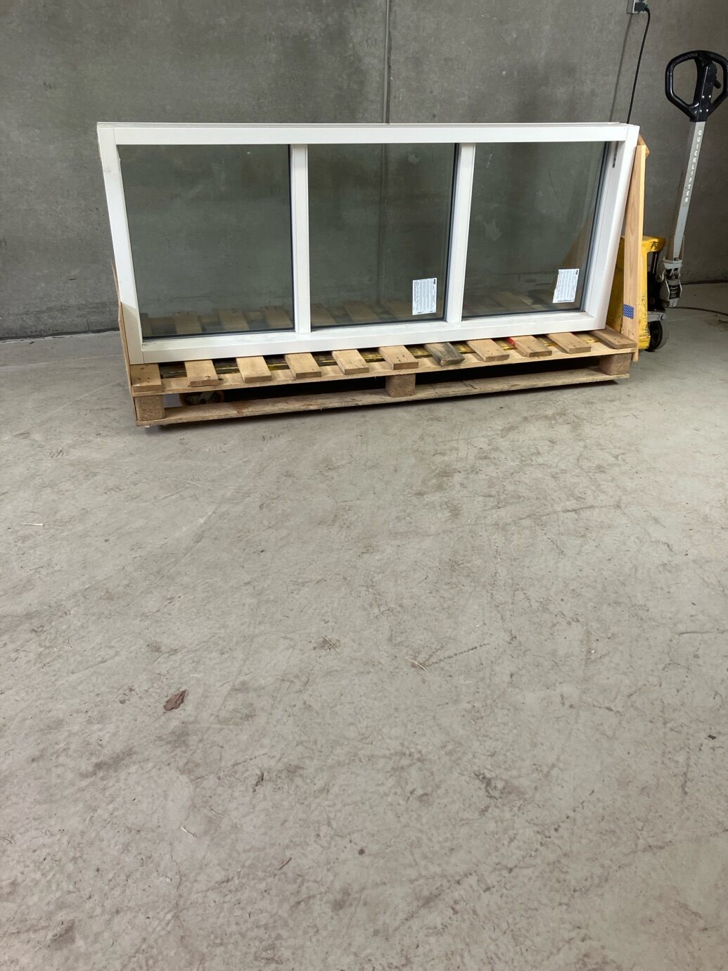 Velfac 200 udestueelement i træ/alu med 3-lags energirude, 79x195