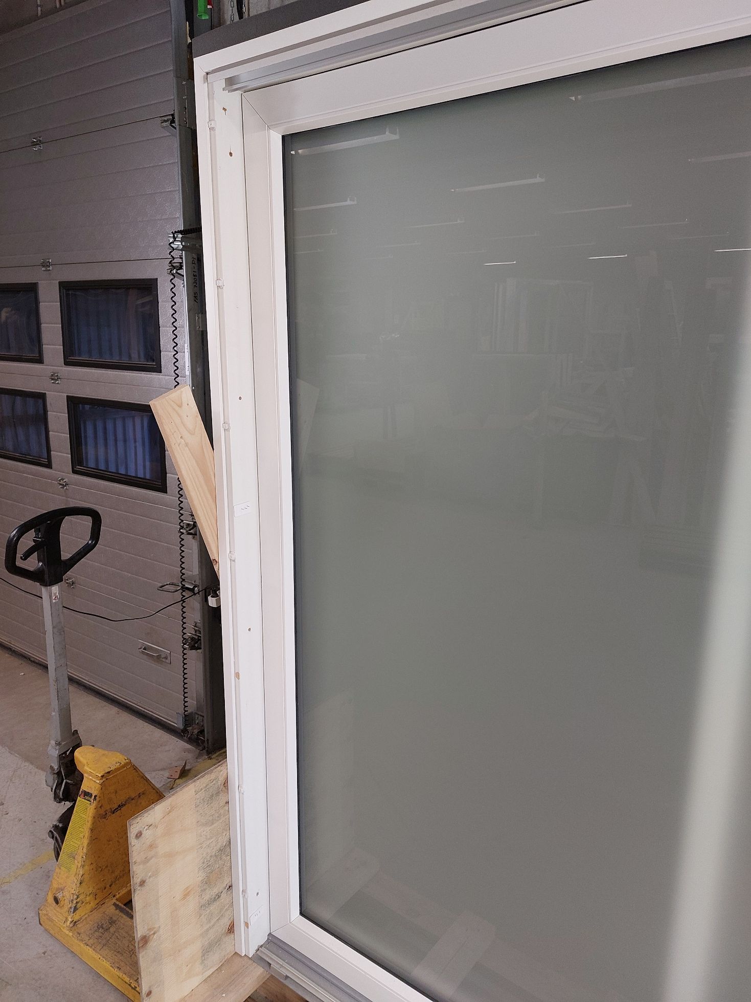 Hæveskydedør i træ/alu med 2-lags satin matte energiruder, 297,3 x 211,8