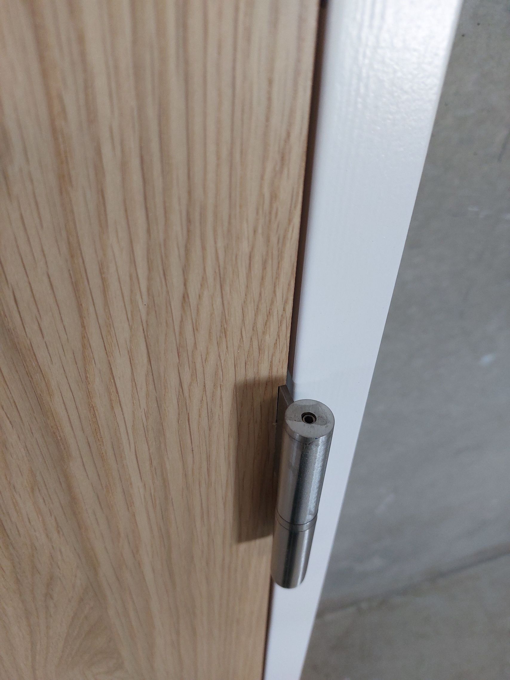 Kompakt dør med lakeret egetræsfiner, 75,2 x 202,5, 120mm karm