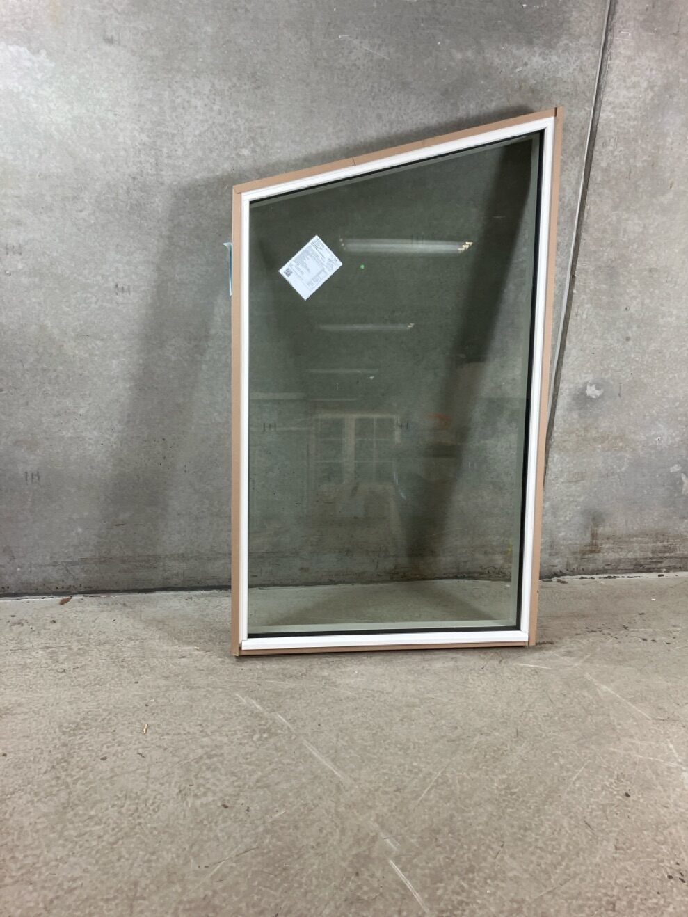 Skrå fastkarmsvindue i træ 94,5x162,2cm