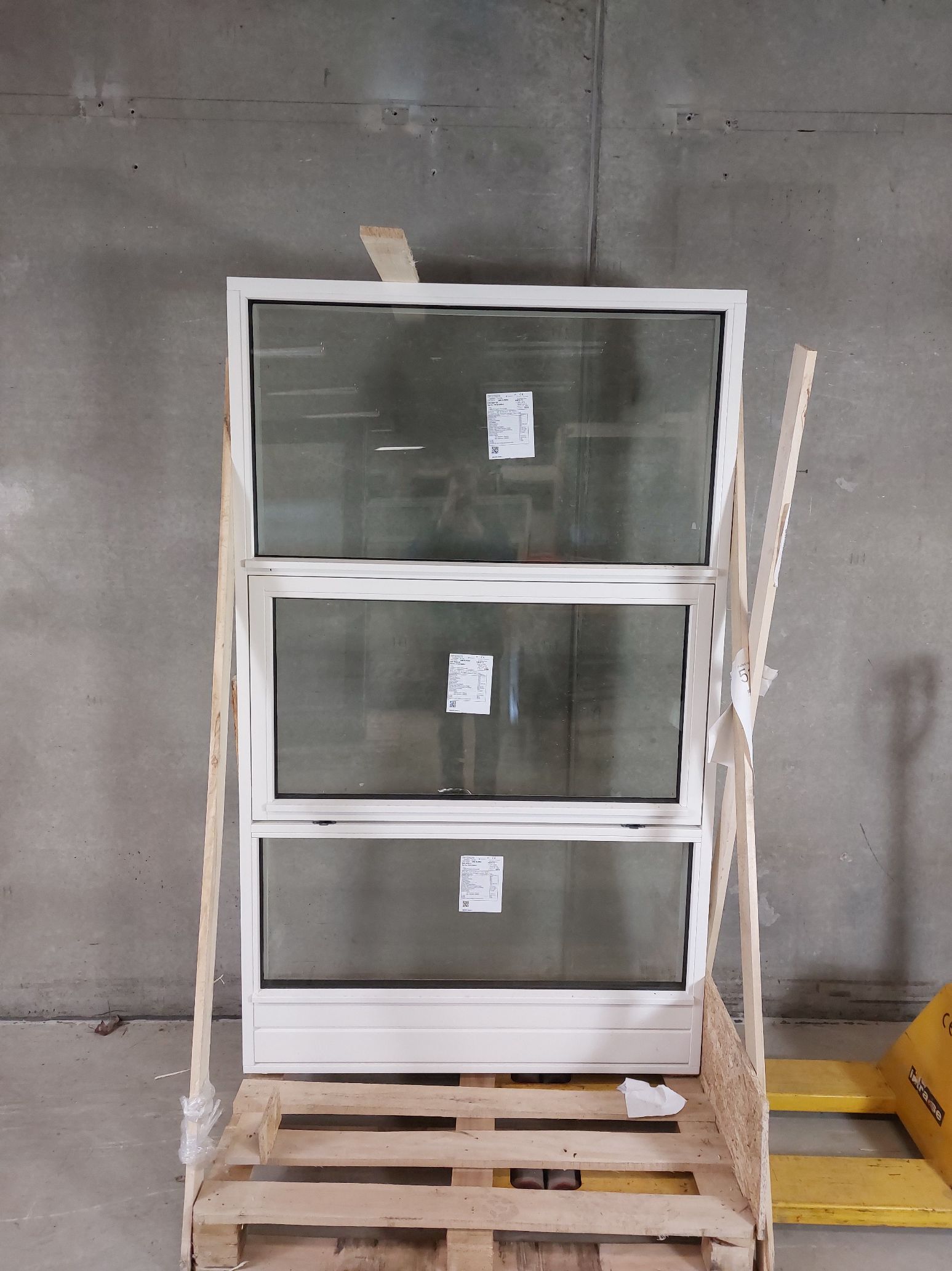 Udestueelement i træ/alu med 3-lags energiruder, 120 x 198